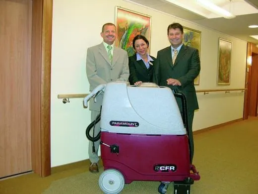 Harte Tests für weichen Teppich