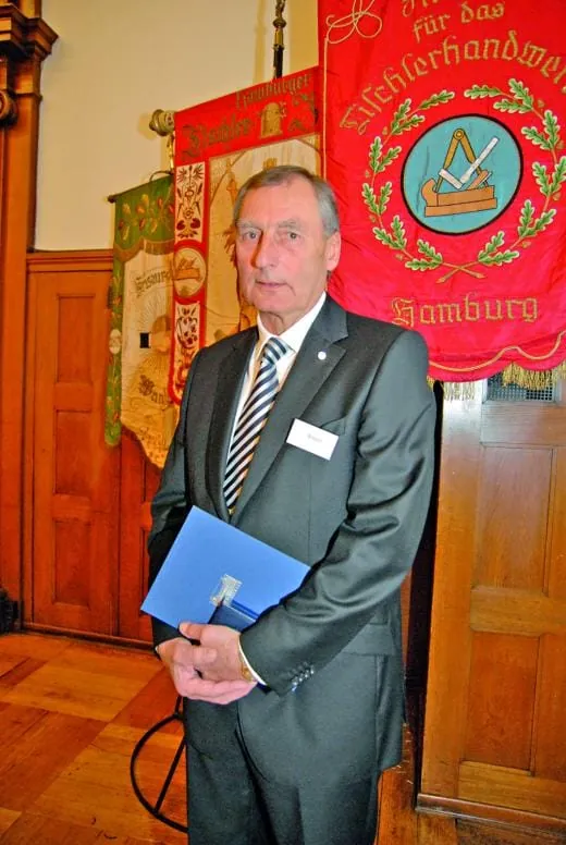 Verdienstmedaille für Detlef Bogdol