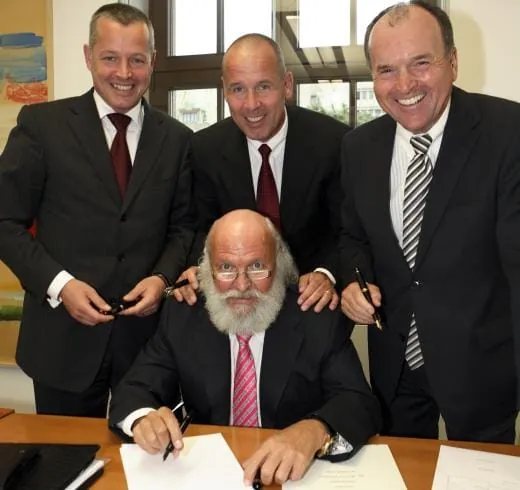 Clemens Kleine nun eine Holding