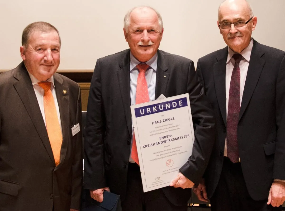 Hans Ziegle zum Ehrenkreishandwerksmeister ernannt
