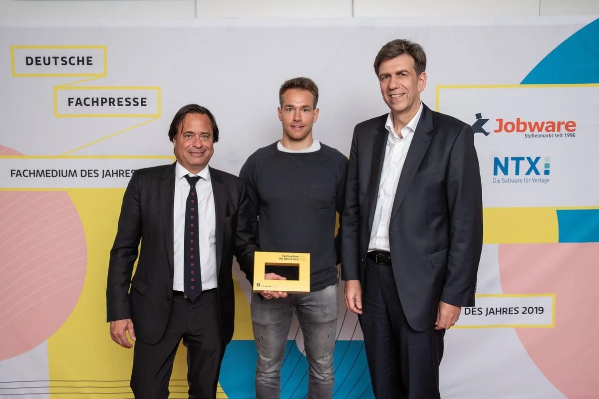 In eigener Sache: Holzmann Medien erhält Fachpresse-Award