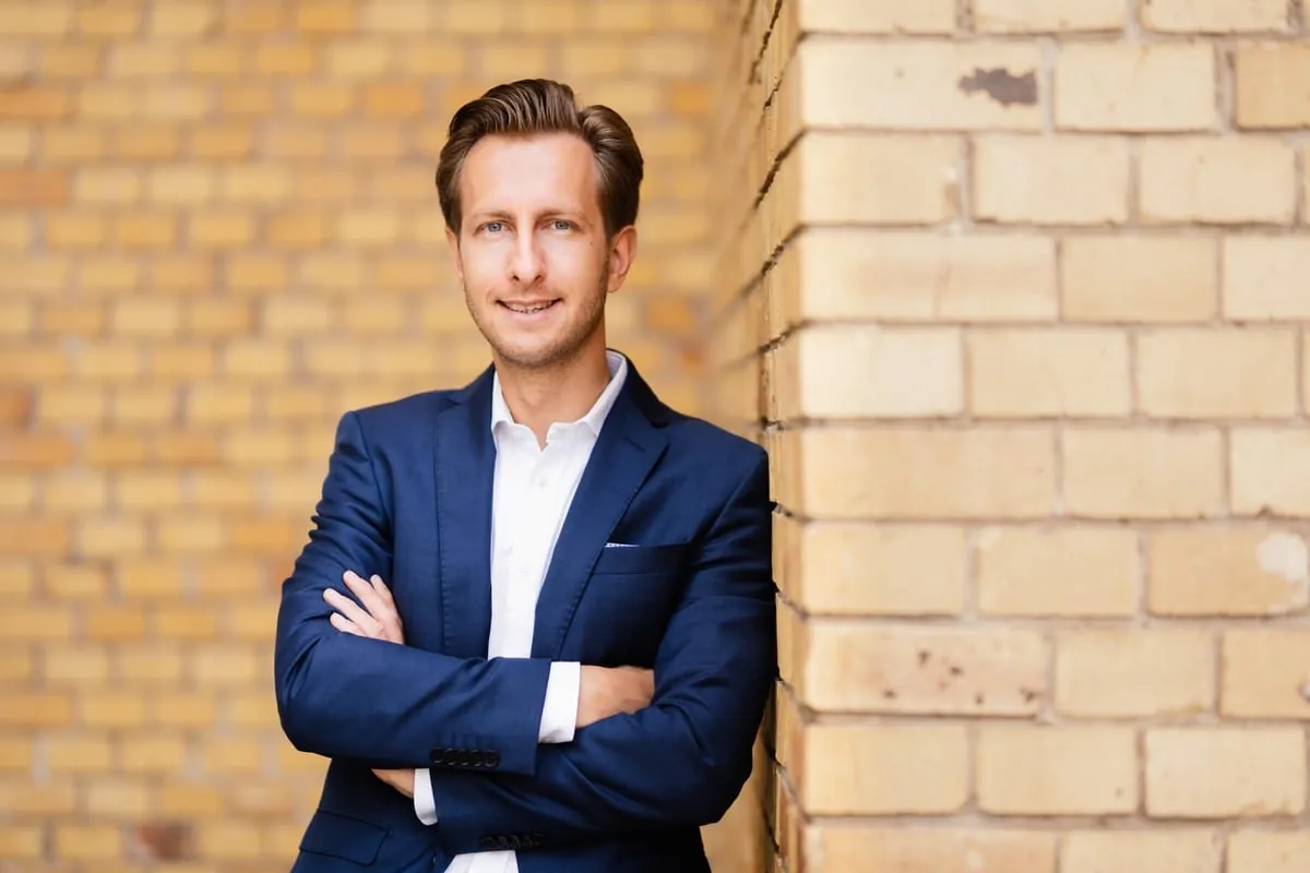 Sebastian Lull ist bei Dr. Sasse für die Region Ost verantwortlich