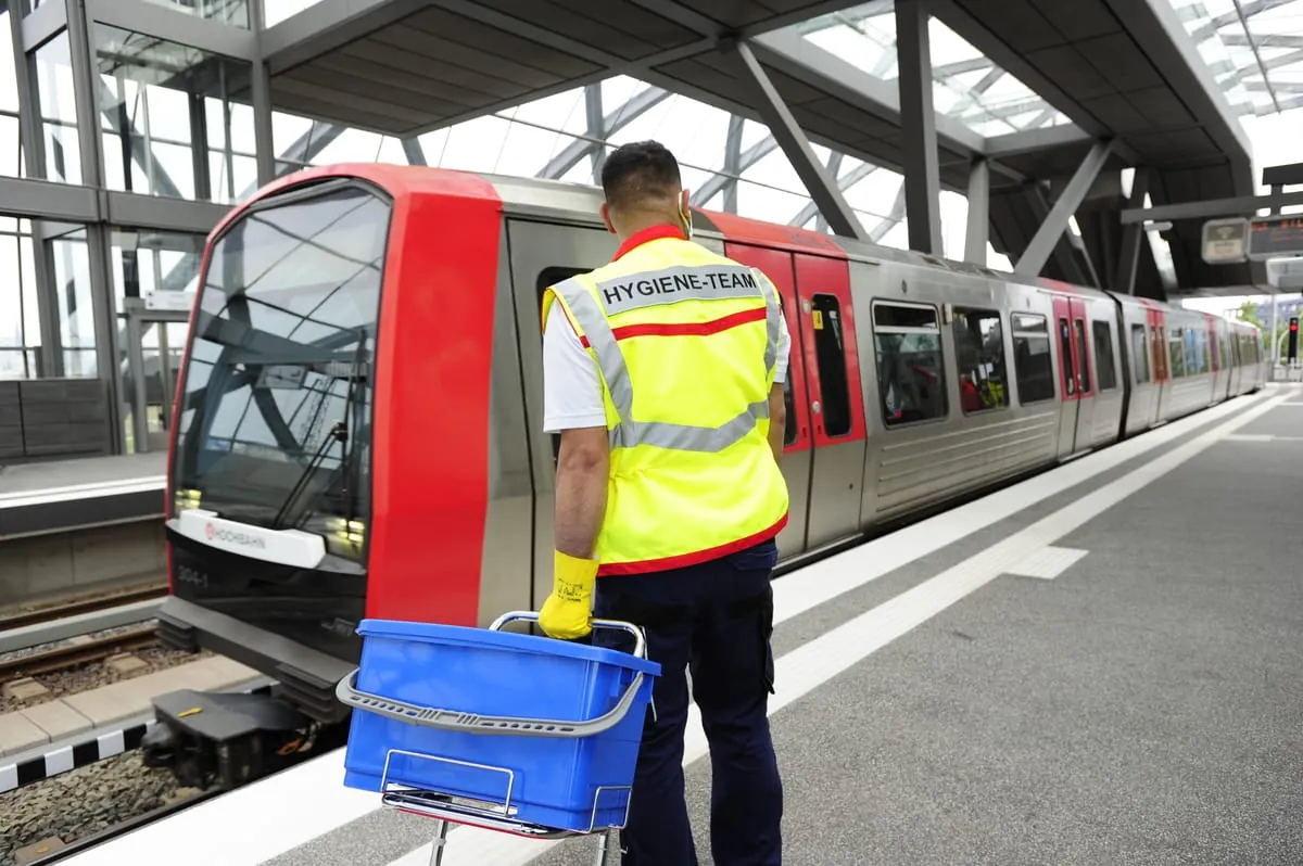 In Bus und Bahn: Sicher unterwegs trotz ­Corona