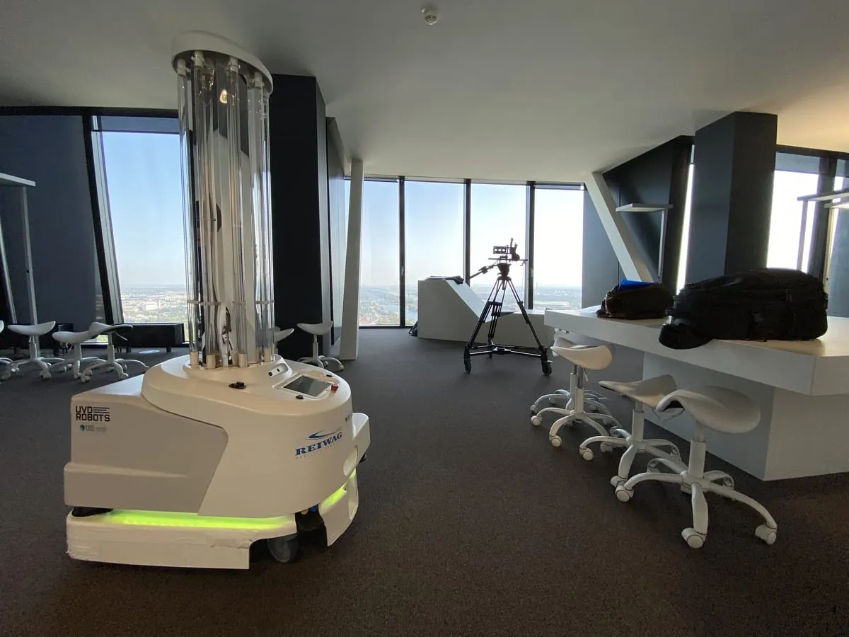 UV-C-Roboter von Lionsbot