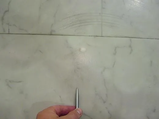 Beschädigung durch nicht  sachgemäßes Cleanern