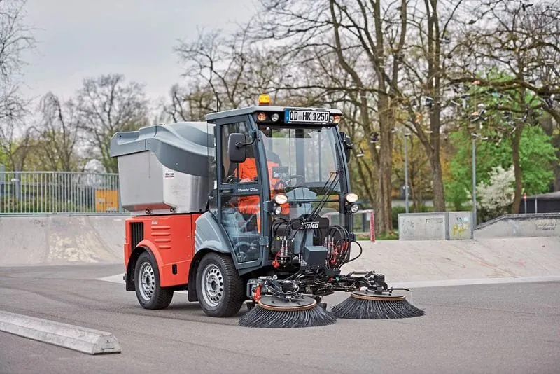 Kehrmaschine  für höhere Anforderungen