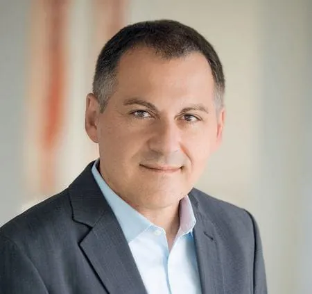 Konkurrenz um  ­Arbeitskräfte  und  Kapital