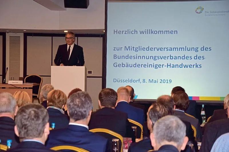 Minijobs und Tarifsituation  im Fokus der Verbandsarbeit