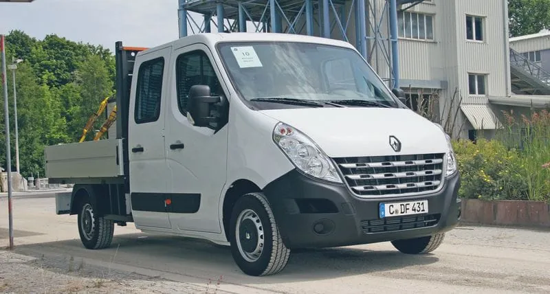Renault Master gewinnt vor  VW Crafter und Opel Movano