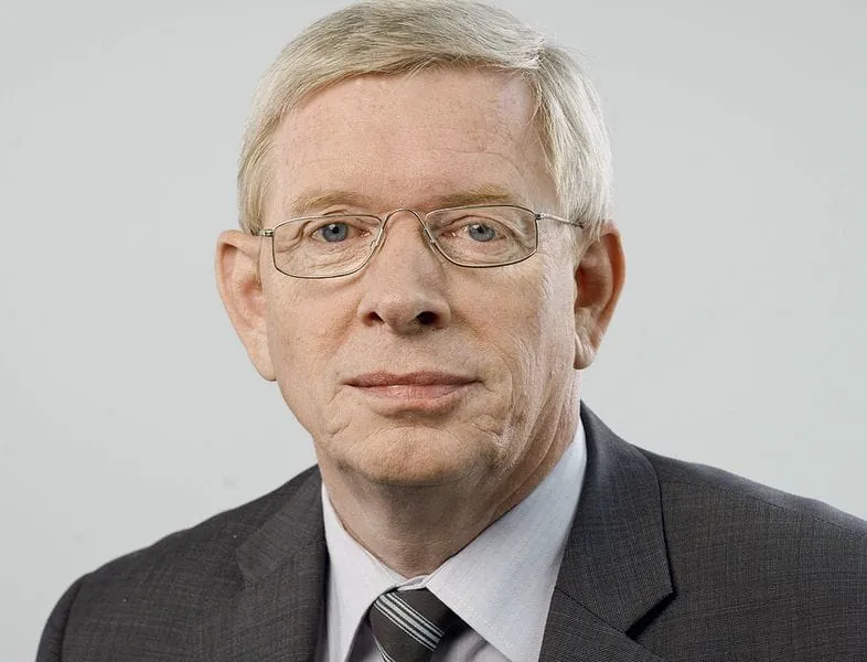 Claus Neumann in den Ruhestand verabschiedet