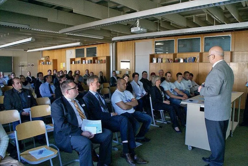 Lehrer und Ausbilder im Gespräch