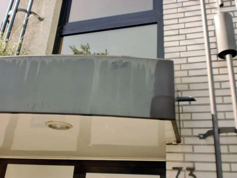 Regelmäßige Reinigung sichert die Optik