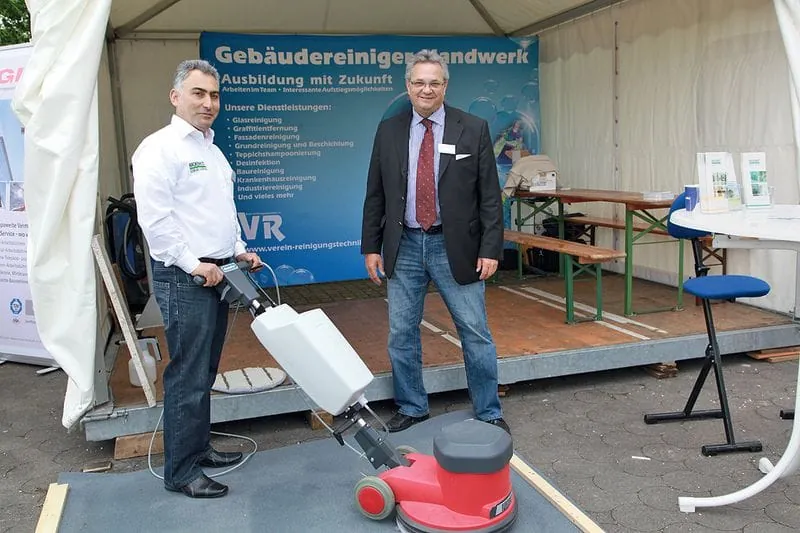 Viel los am Renntag des Handwerks