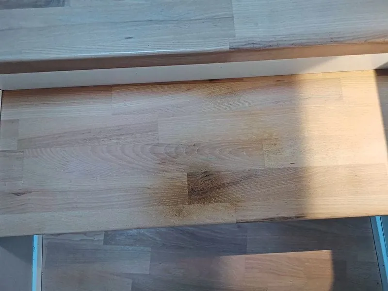 Entfernung der Flecken mittels Grundreinigung