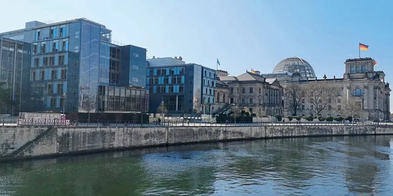 Jalousienreinigung: Die passende Ausstattung zählt