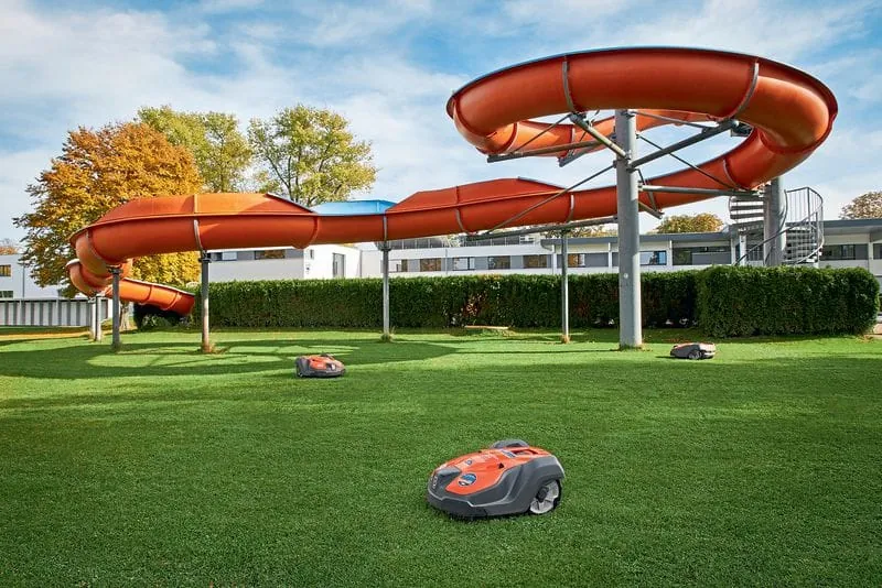 Automatisiertes Mähen als Service buchbar