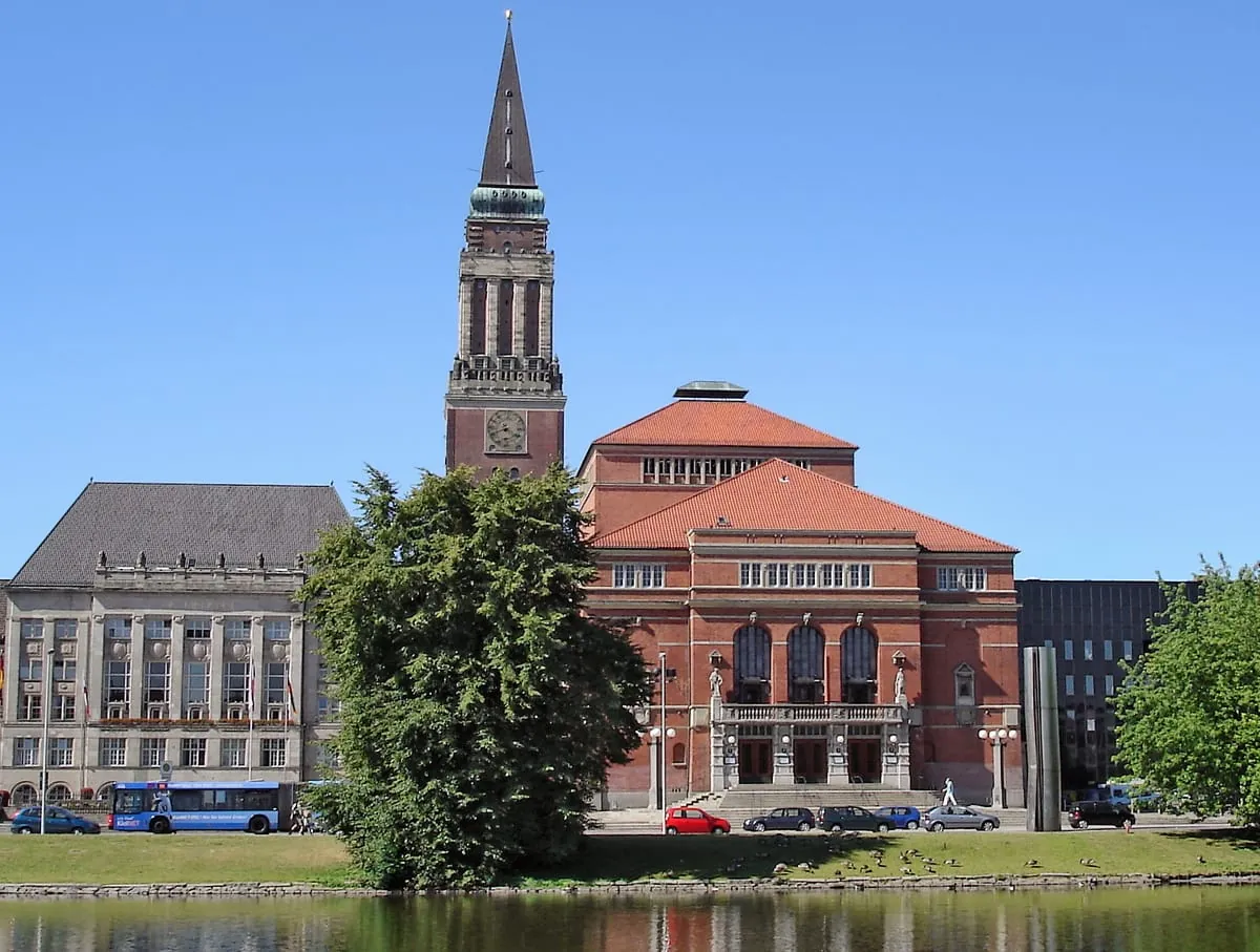 Einsatz im Opernhaus in Kiel: Bundessieger 2019 gesucht