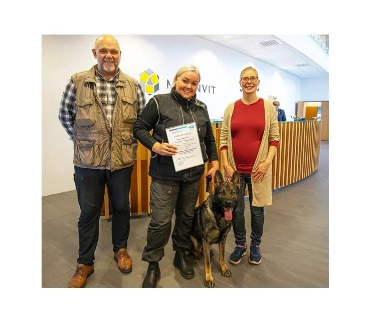 Das erste isl&auml;ndische Sp&uuml;rhundteam