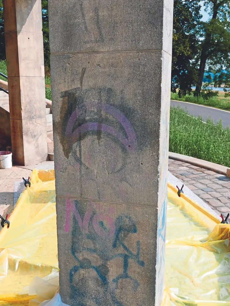 Entsorgung der Schmutzflotte bei Graffiti-Entfernung