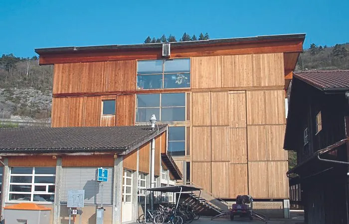 Fassadenreinigung auf Holz