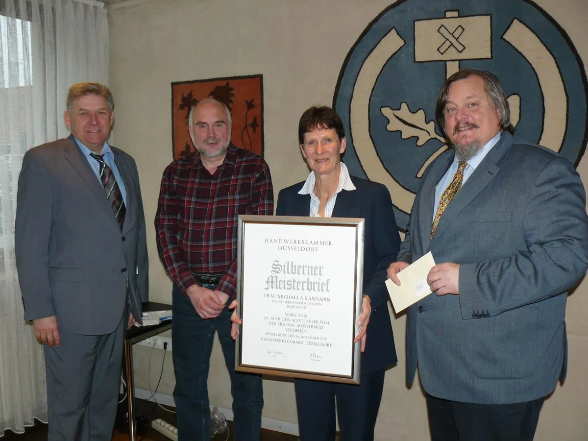 Innung Dortmund verleiht silbernen Meisterbrief