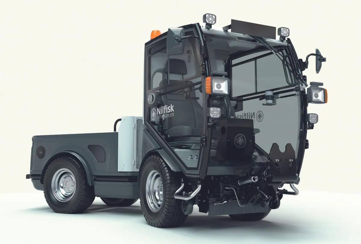 Aebi Schmidt übernimmt ­Geräteträger von Nilfisk