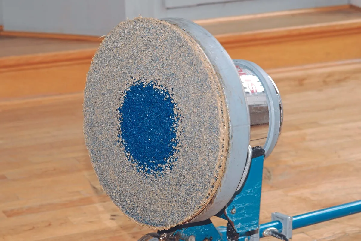 Reinigung von Holzböden mit Pads