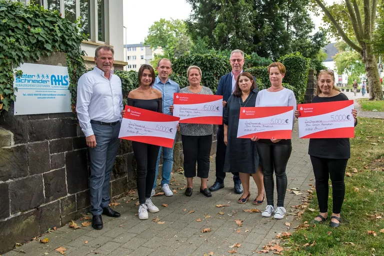 Spendenaktion Flut bei Peter Schneider
