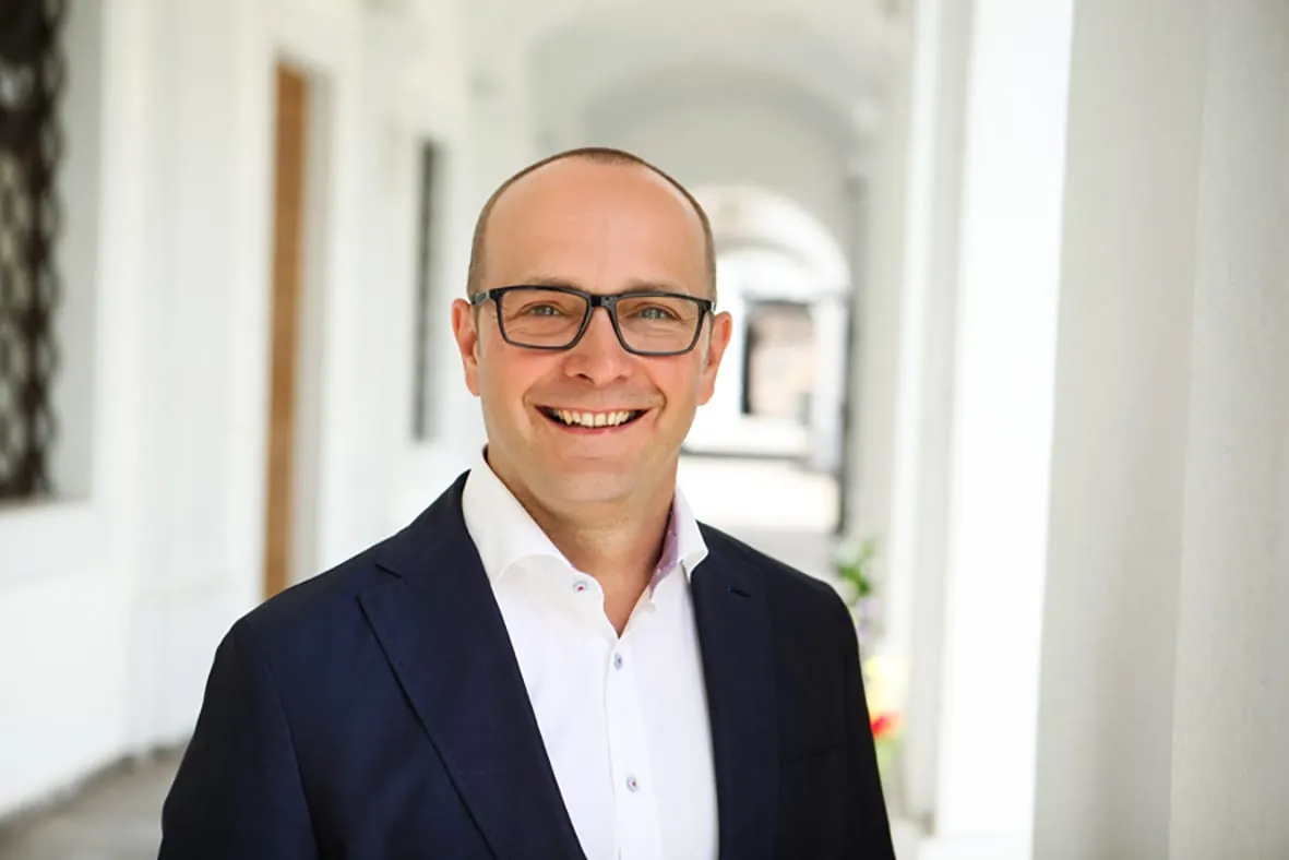 Gerhard Jesse verstärkt den Vertrieb von Skechers Work