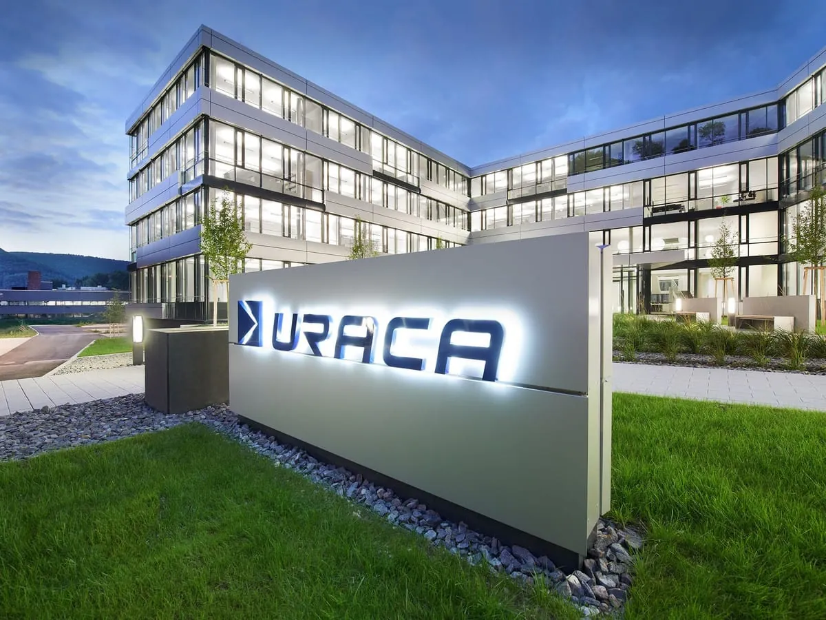 Uraca übernimmt Dynajet