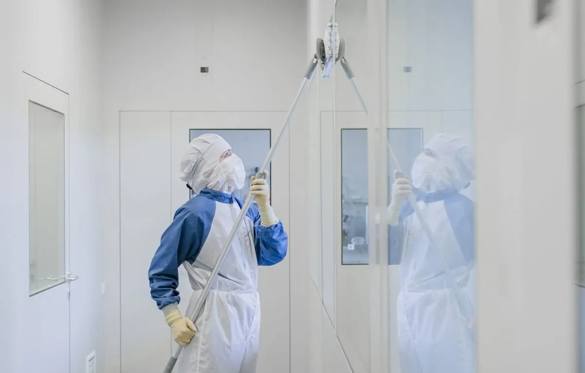 Dorfner baut Reinraumreinigung bei DESY aus