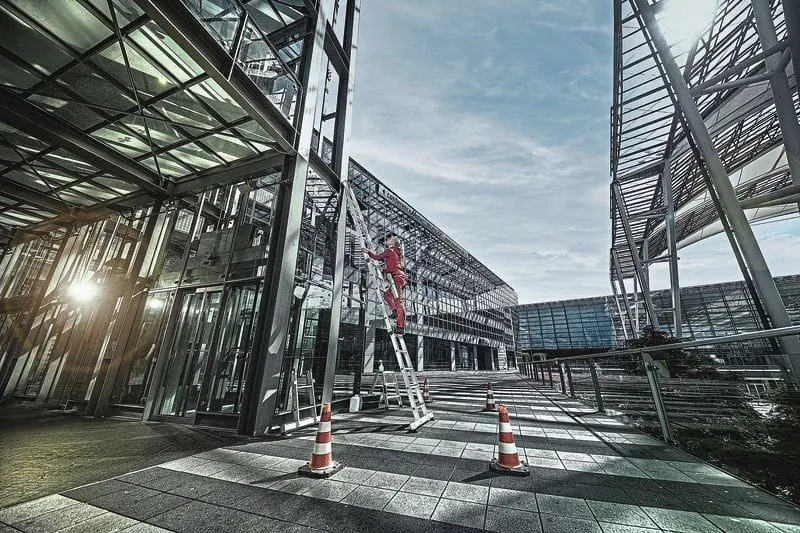 Was Arbeiten in der Höhe ­effizient und sicher macht