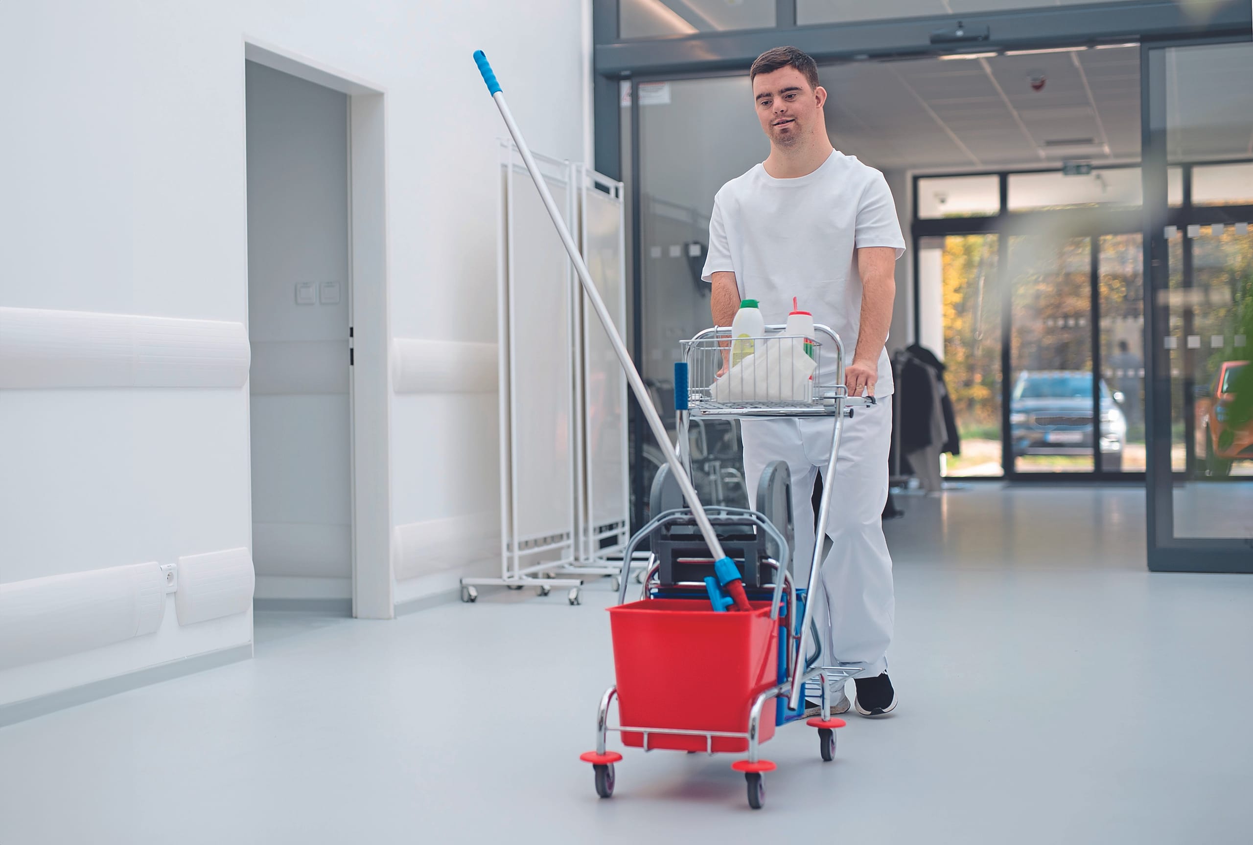 Inklusion in der Gebäudereinigung: Behinderte im Betrieb als Chance verstehen