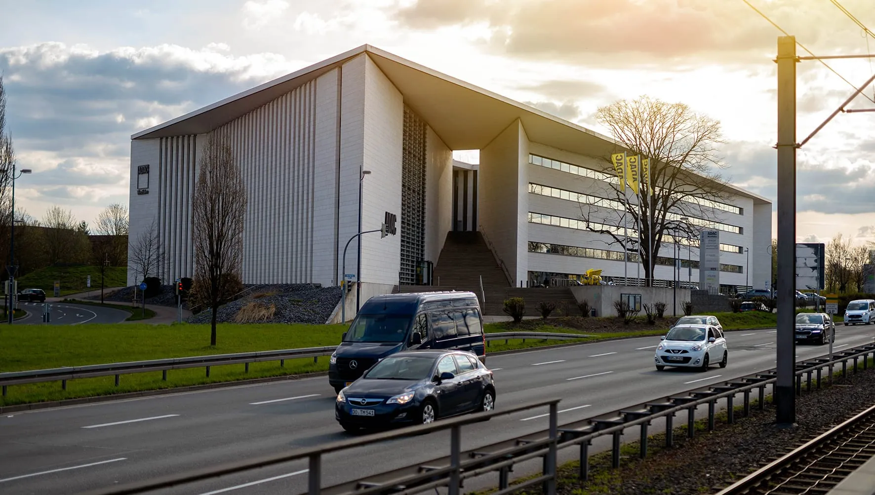 ADAC Westfalen setzt jetzt auf Piepenbrock