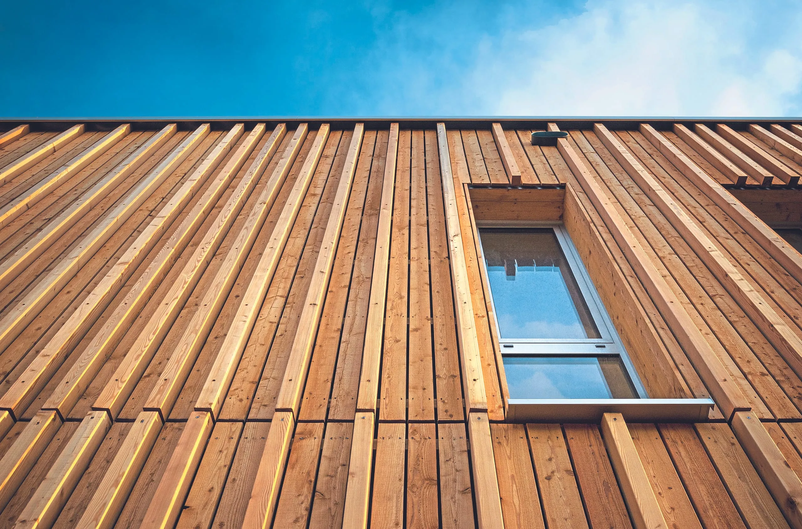 Holzfassaden: Wenn Hochdruckreiniger drucklos arbeiten