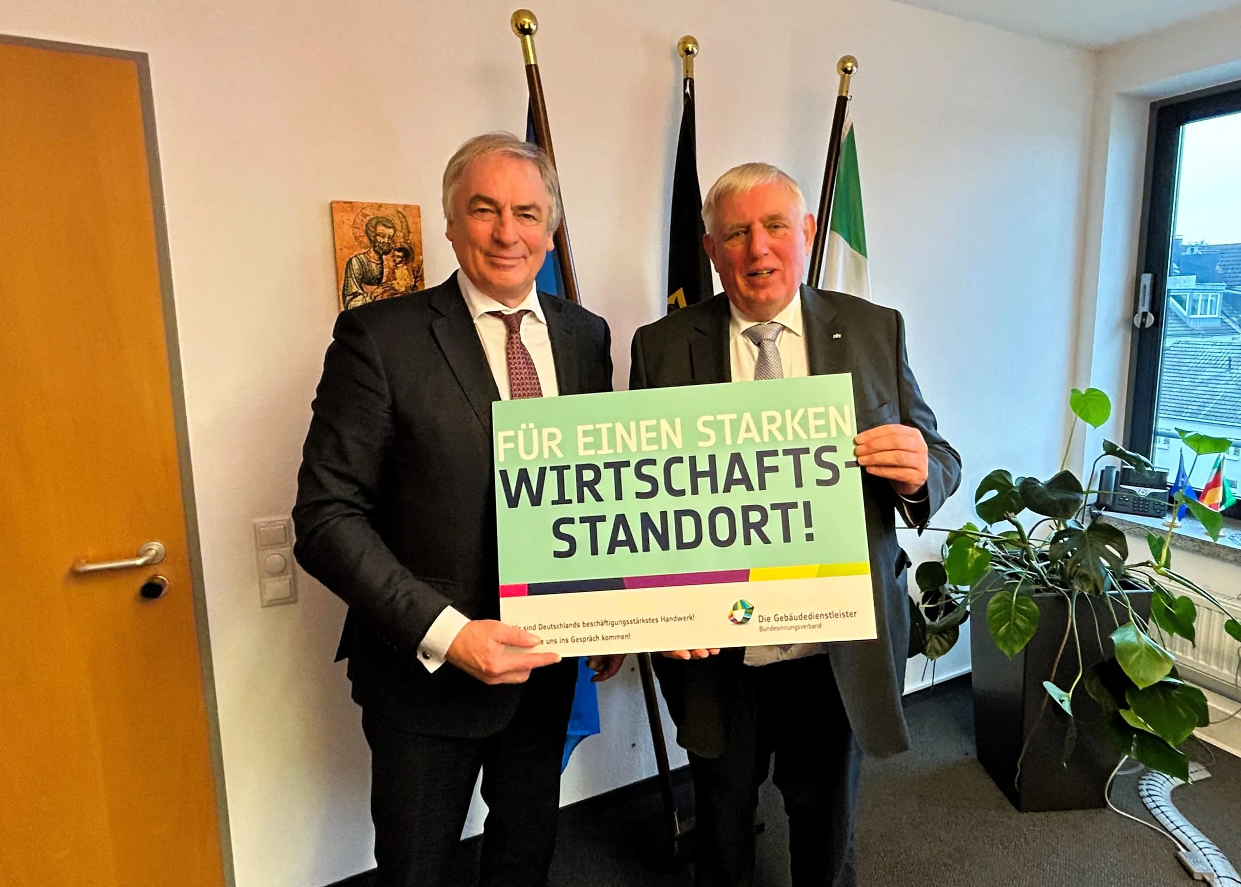 Gebäudereiniger starten Gesprächsoffensive zur Bundestagswahl