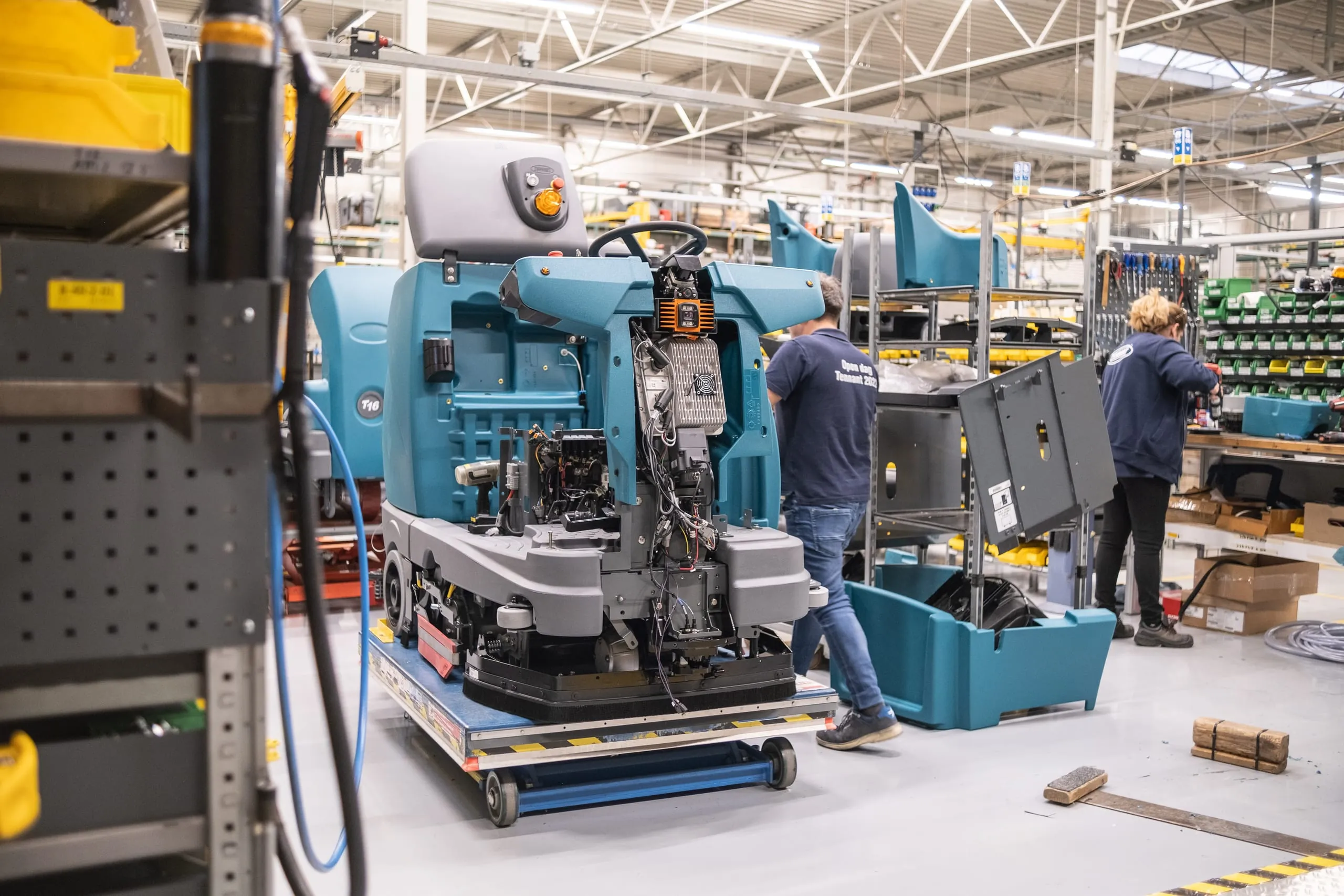 Tennant fertigt Reinigungsroboter in Europa