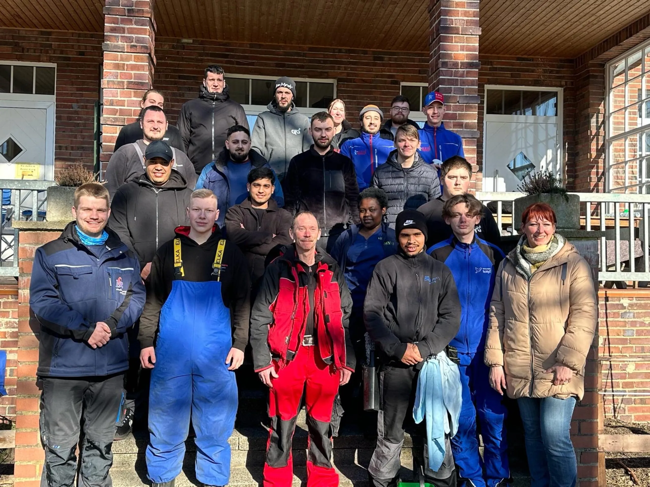 Azubis im Einsatz: Das Heideheim wieder schick gemacht