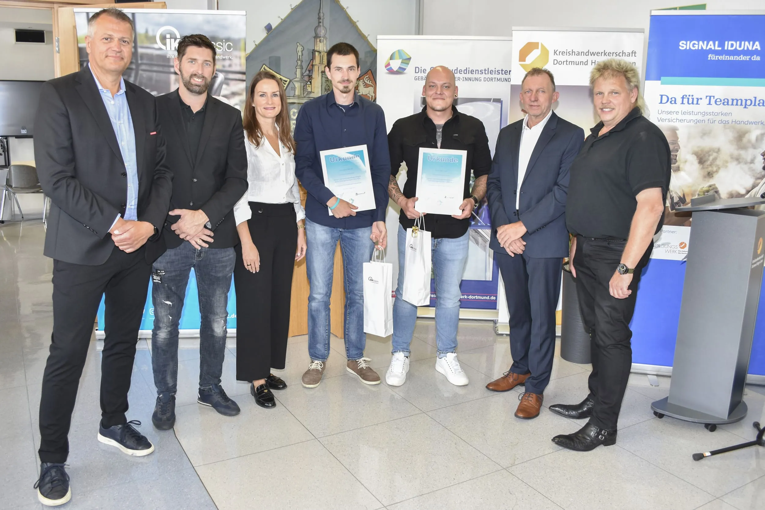 51 neue Gebäudereinigergesellen freigesprochen