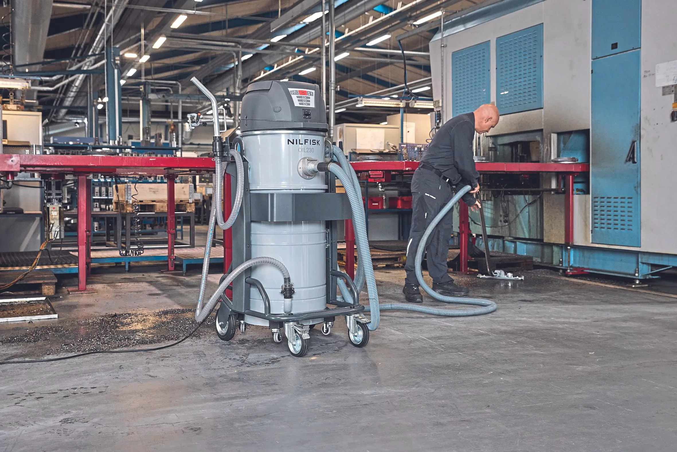 Metallspäne und Schmierstoffe sicher absaugen