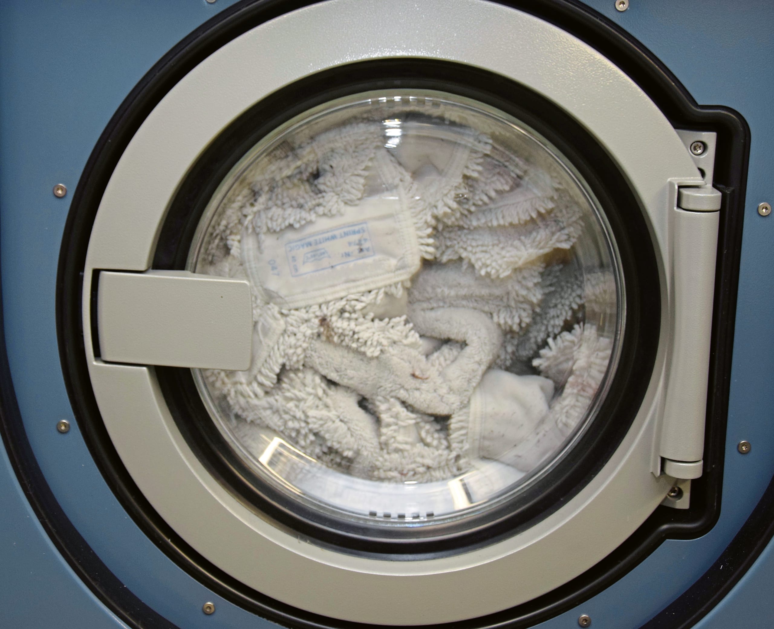 Nachhaltiges Wäschemanagement: So entlasten Sie Budget und Umwelt