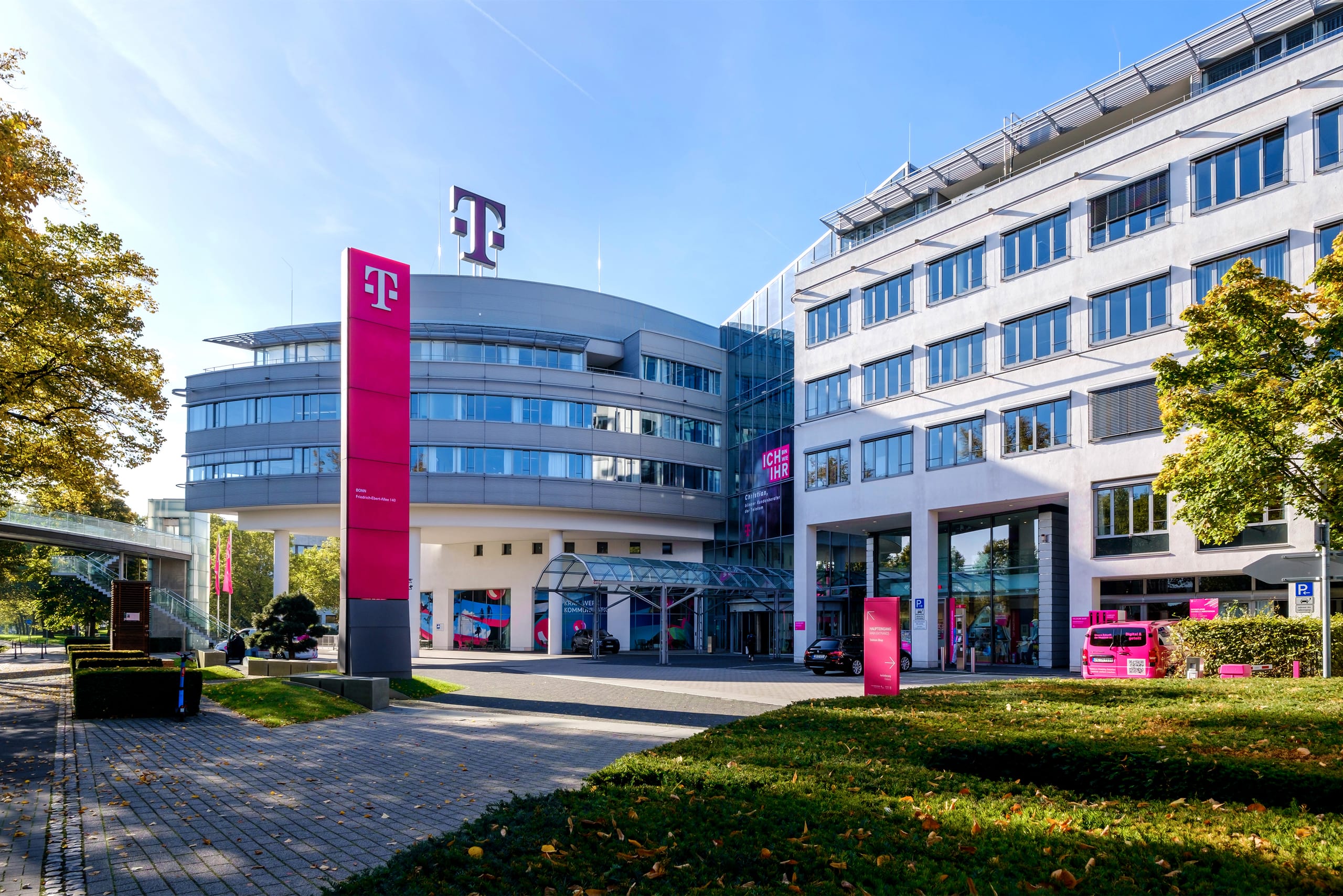 ISS und Telekom verlängern Zusammenarbeit bis 2035